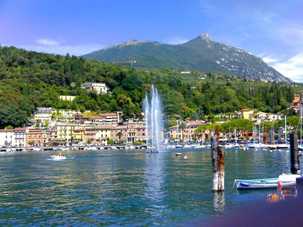 Hotel Lorena Toscolano Maderno Exterior photo